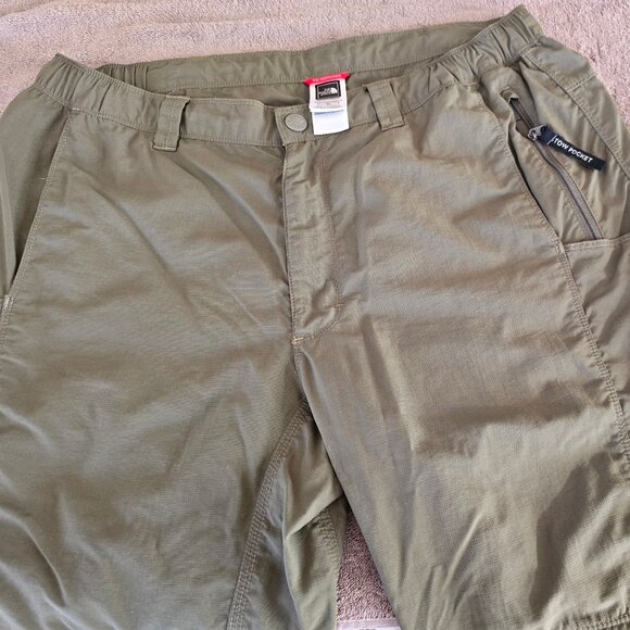 The North Face Other - North Face Cargo pants light